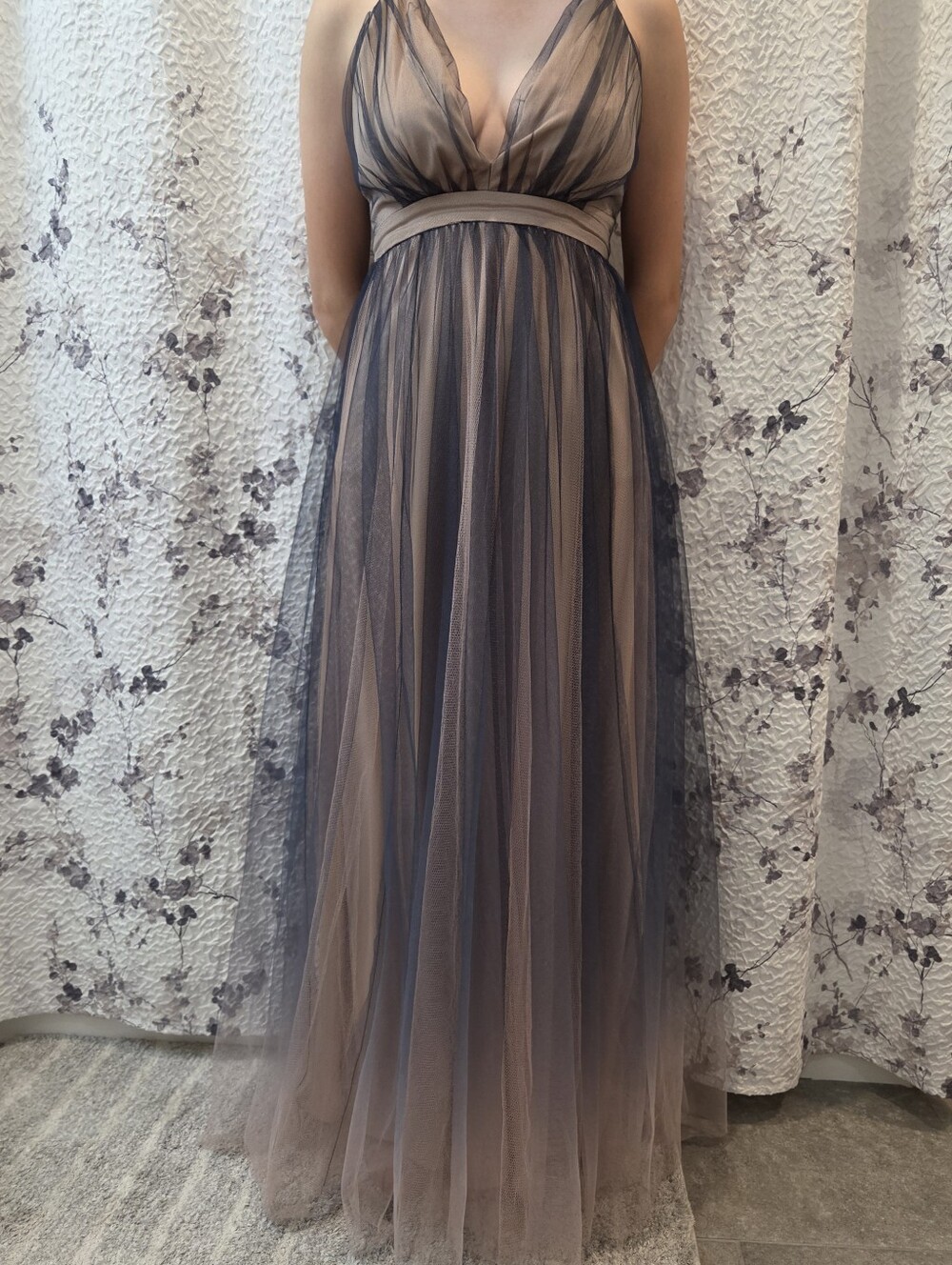 Maniju Elegant V-Neck Tulle Evening /Prom Gown in Taupe and Navy